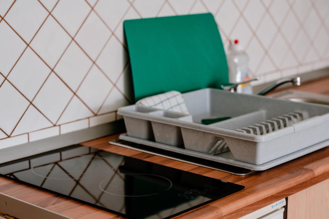Apartmens Leona Apartment Karlobag Bagian luar foto